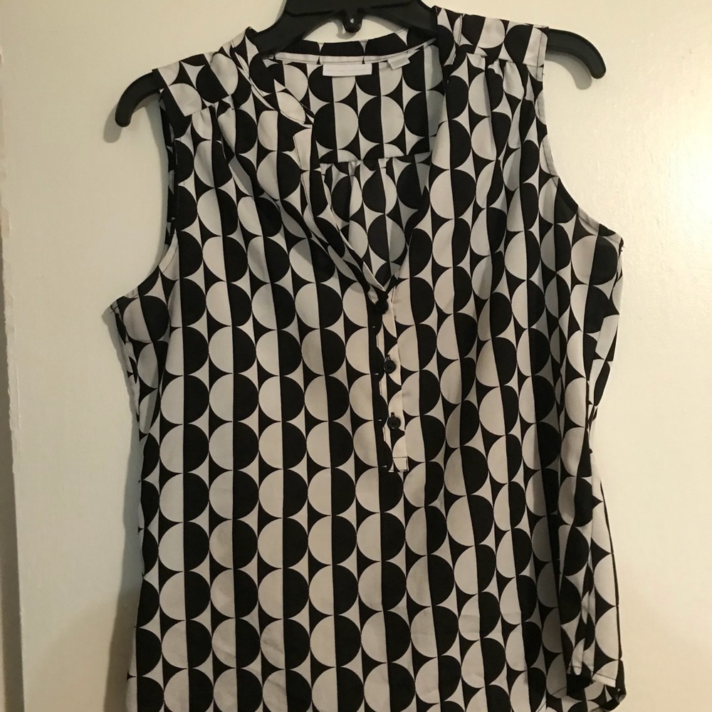 Patterned top